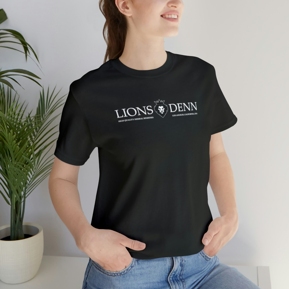 Lion's Denn Short Sleeve Tee - Image 9